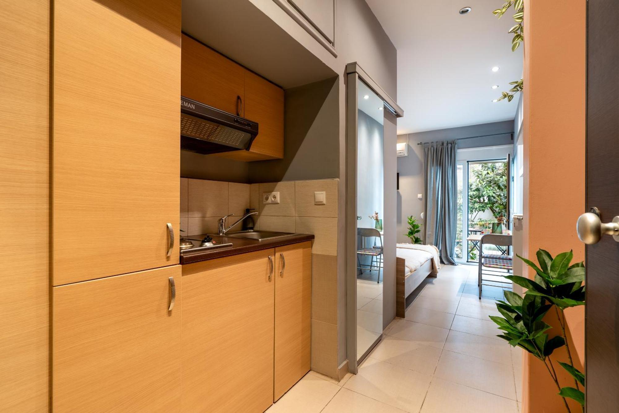 Ideally Located Apartment In Central Atenas Exterior foto