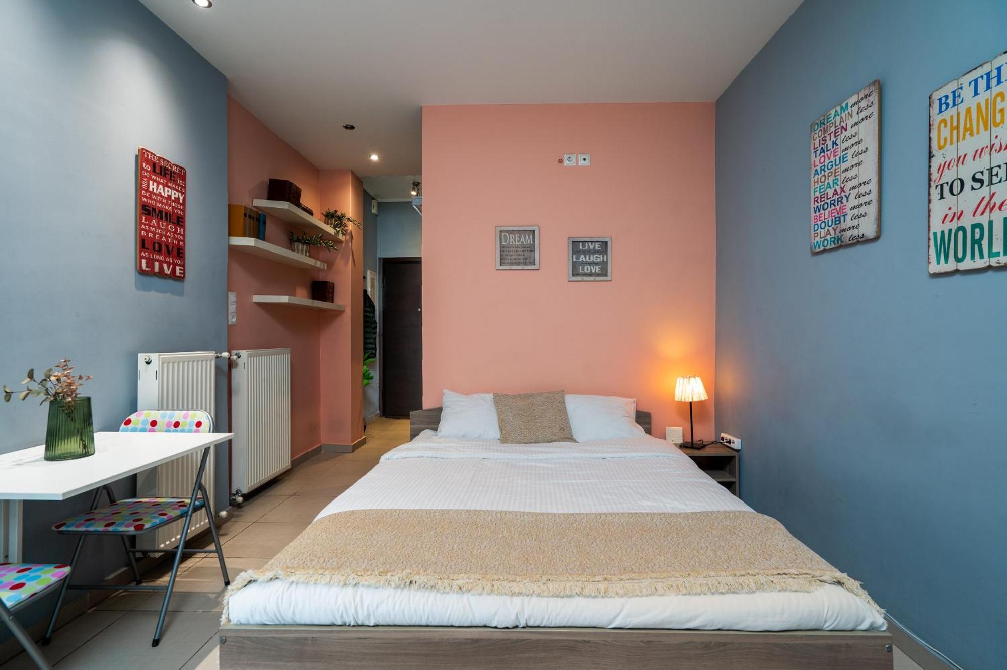 Ideally Located Apartment In Central Atenas Exterior foto