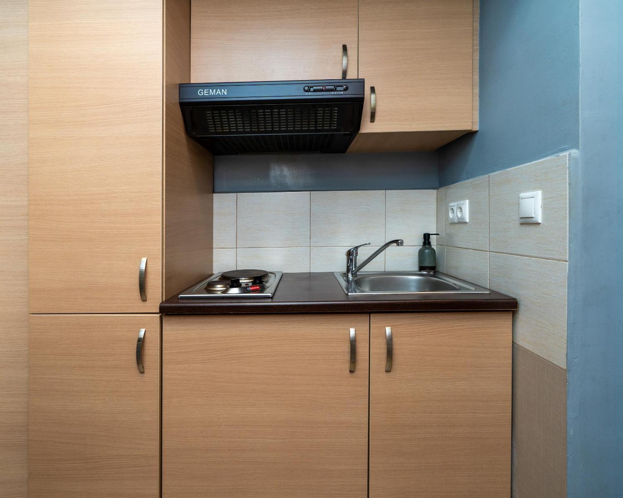 Ideally Located Apartment In Central Atenas Exterior foto