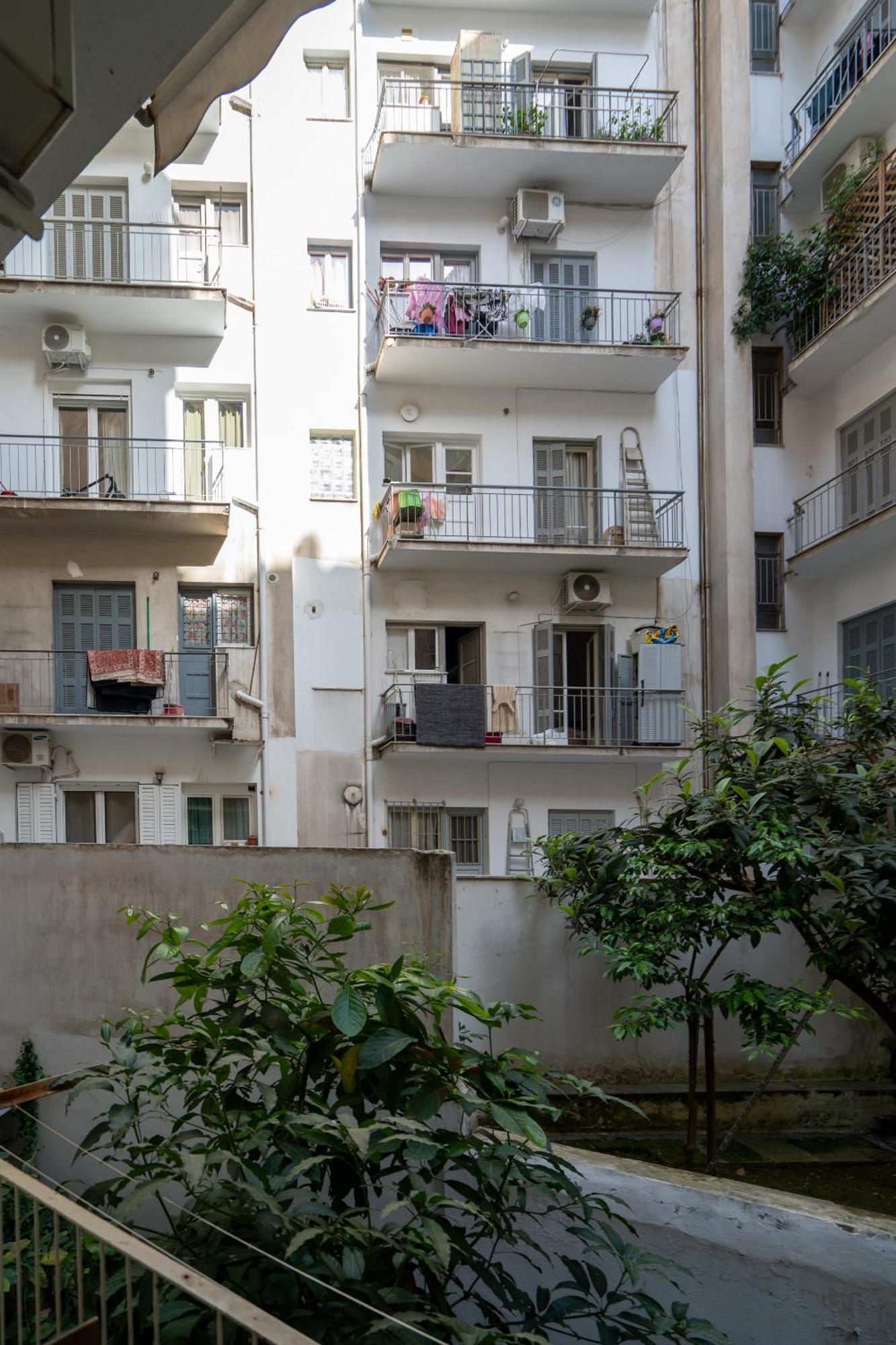 Ideally Located Apartment In Central Atenas Exterior foto